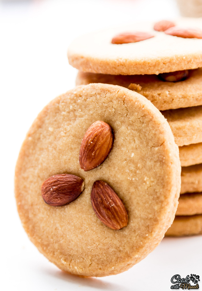 ALMOND COOKIES