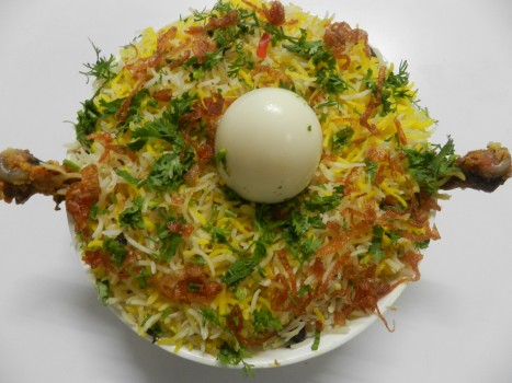 Hyderabadi Chicken Dum Biryani