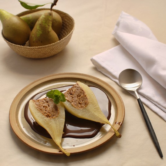 almond stuffed pears with chocolate sauce 