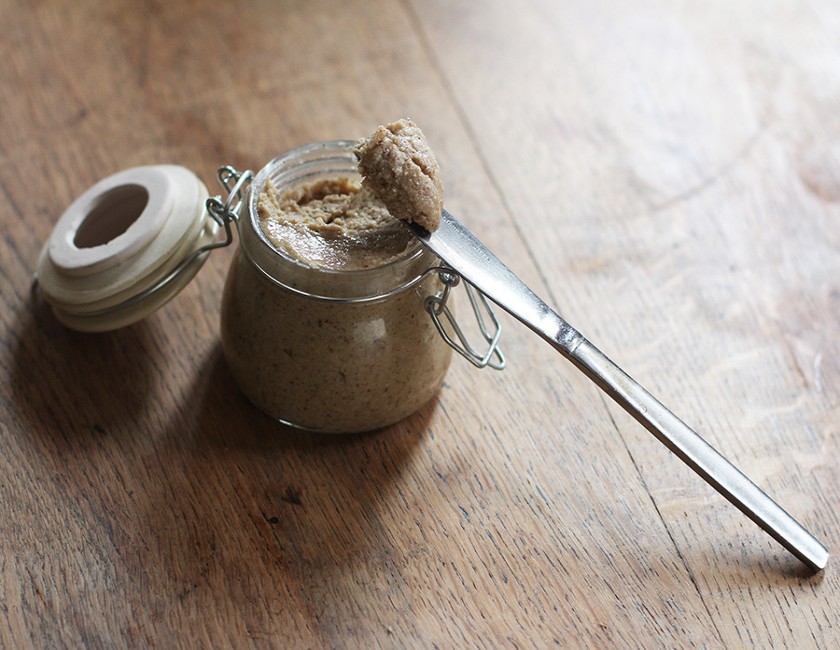 PECAN AND CASHEW BUTTER