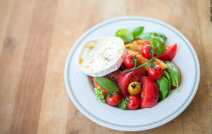 TOMATO SALAD WITH GOAT CHEESE