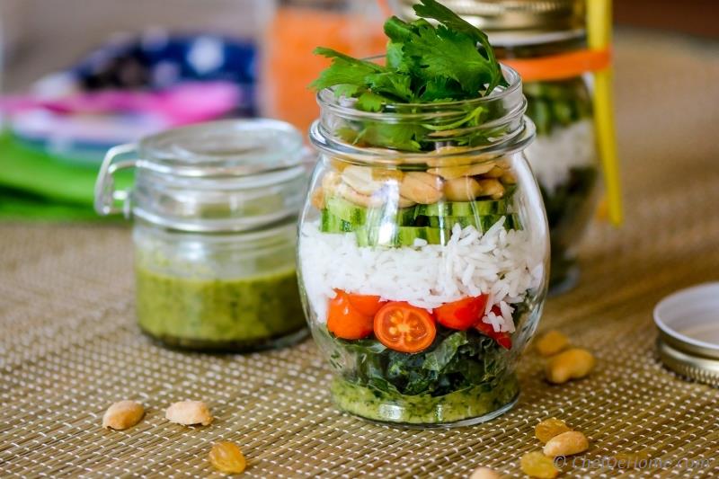  Marinated Kale and Rice Salad in a Jar 