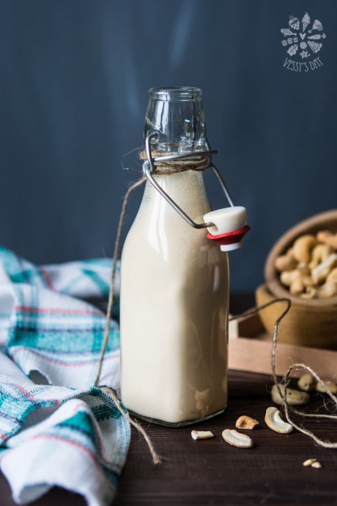 How to make homemade cashew milk