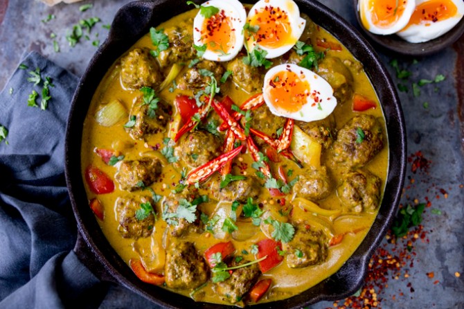 Chinese Curry with Meatballs