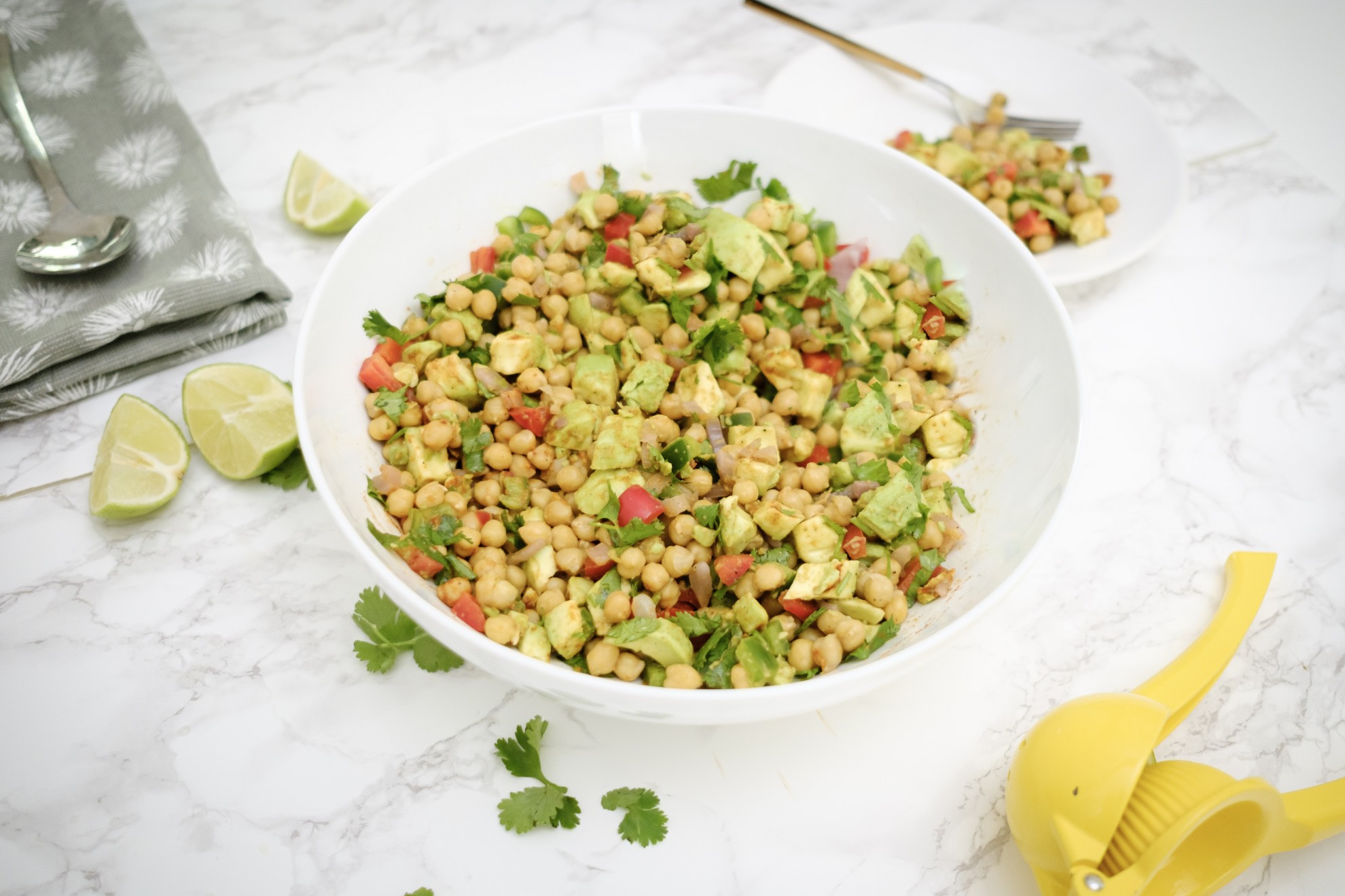 Chickpeas with pickle onions salad