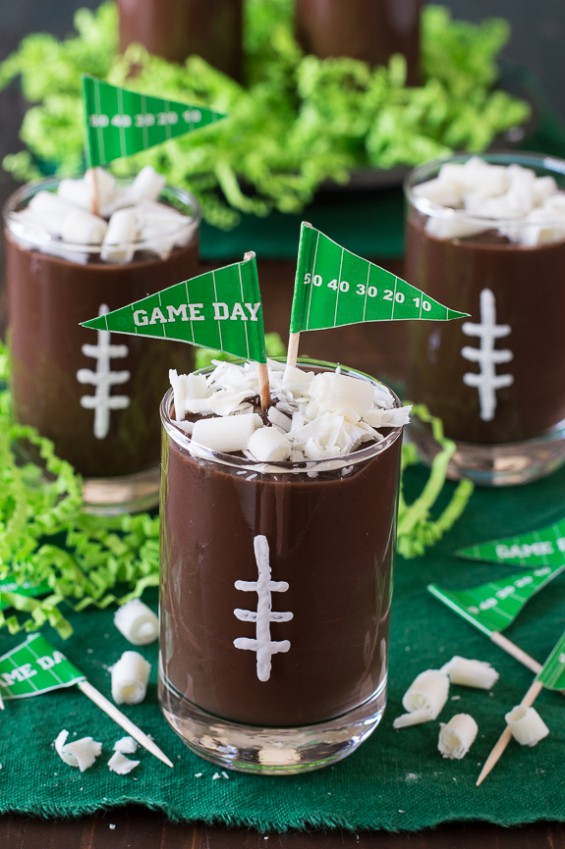 Football Pudding Cups