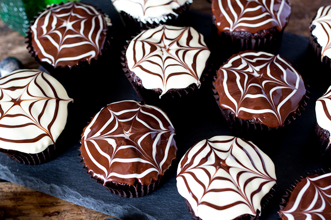 Halloween Chocolate Spider Web Cupcakes
