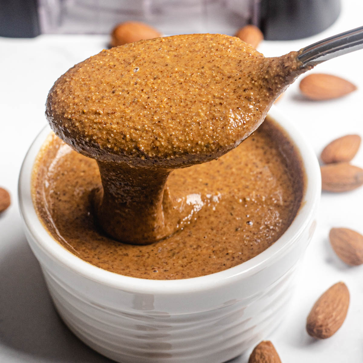How to make almond butter in a blender
