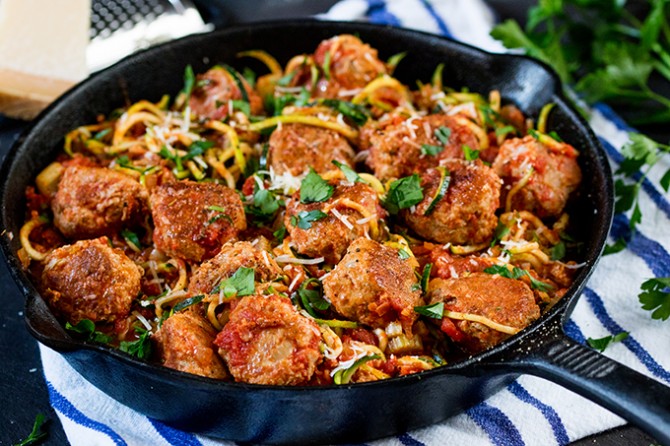 One-Pot Turkey Meatballs With Courgetti