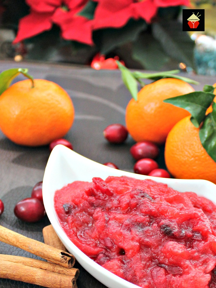 Simple Cranberry and Apple Sauce