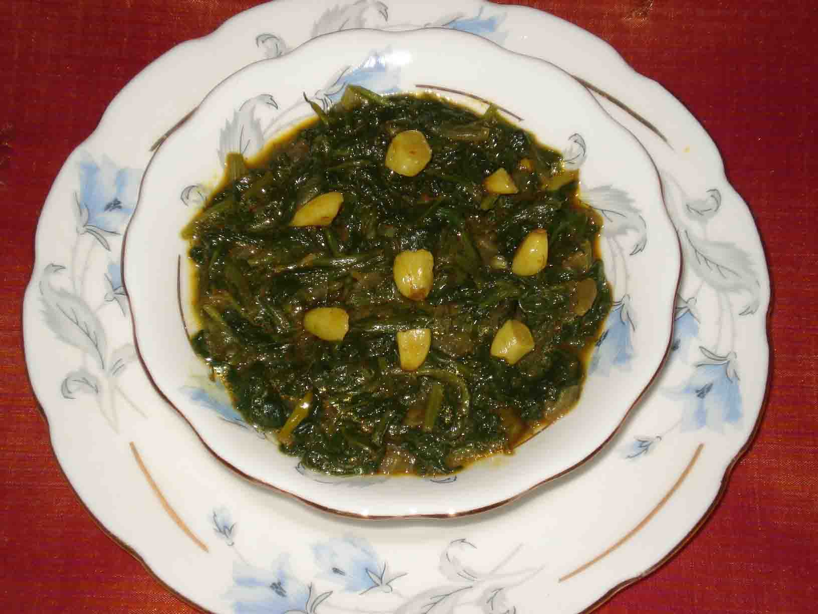 Spinach and Koyagura Mixed Green Leaves Curry