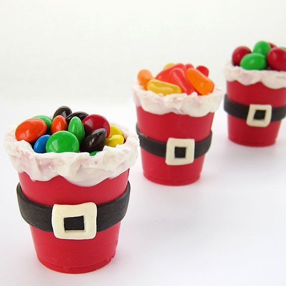 Edible Santa Suit Candy Cups and a Holiday GIVEAWAY!