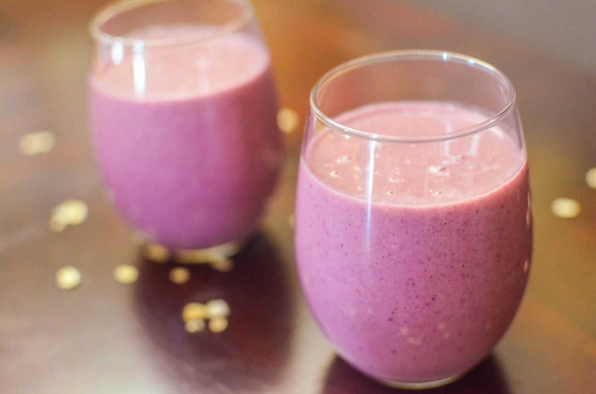 Berry Beet Oat Smoothie