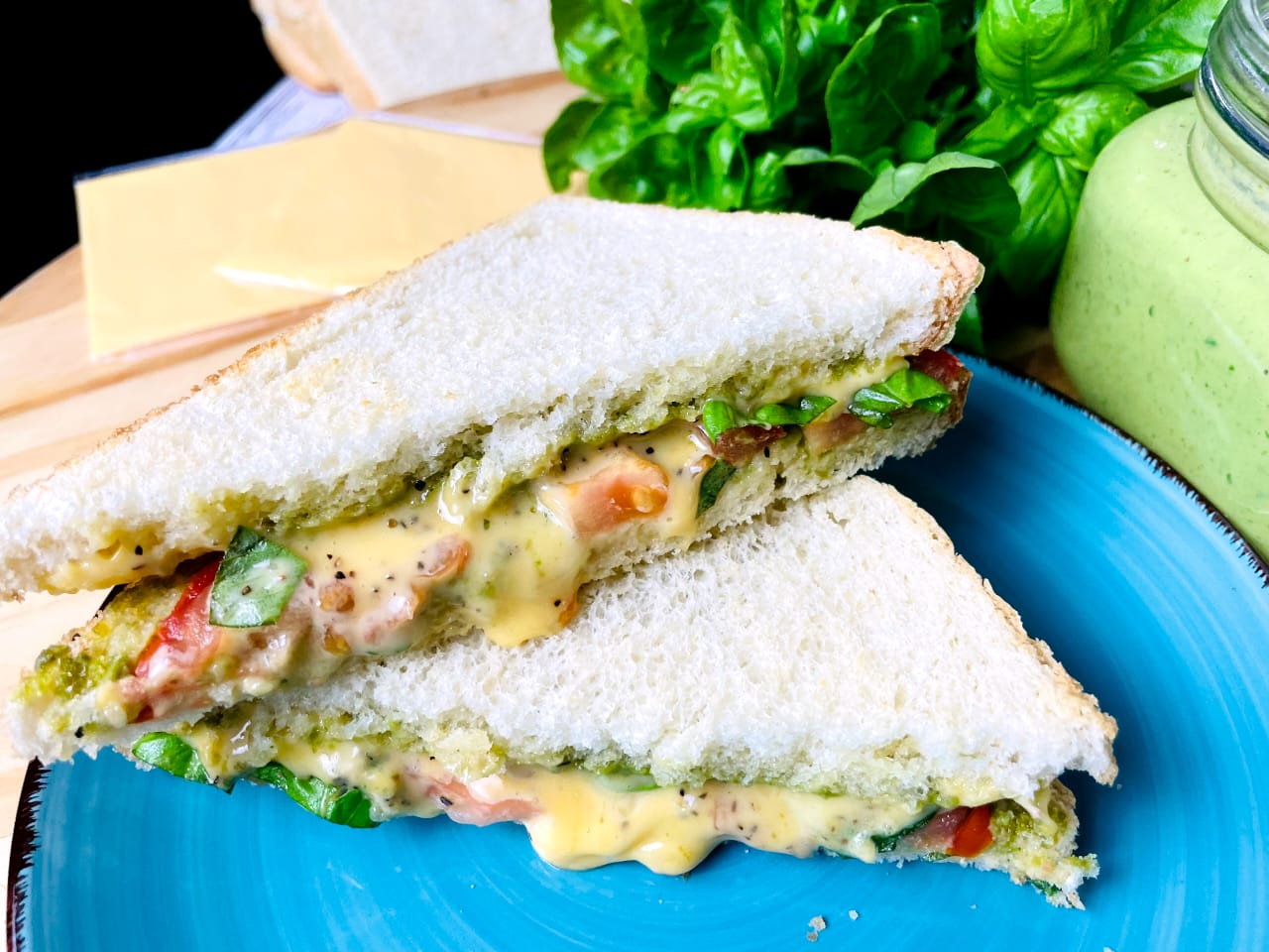 Pesto Grilled Cheese Sandwich Recipe | Pesto grilled cheese