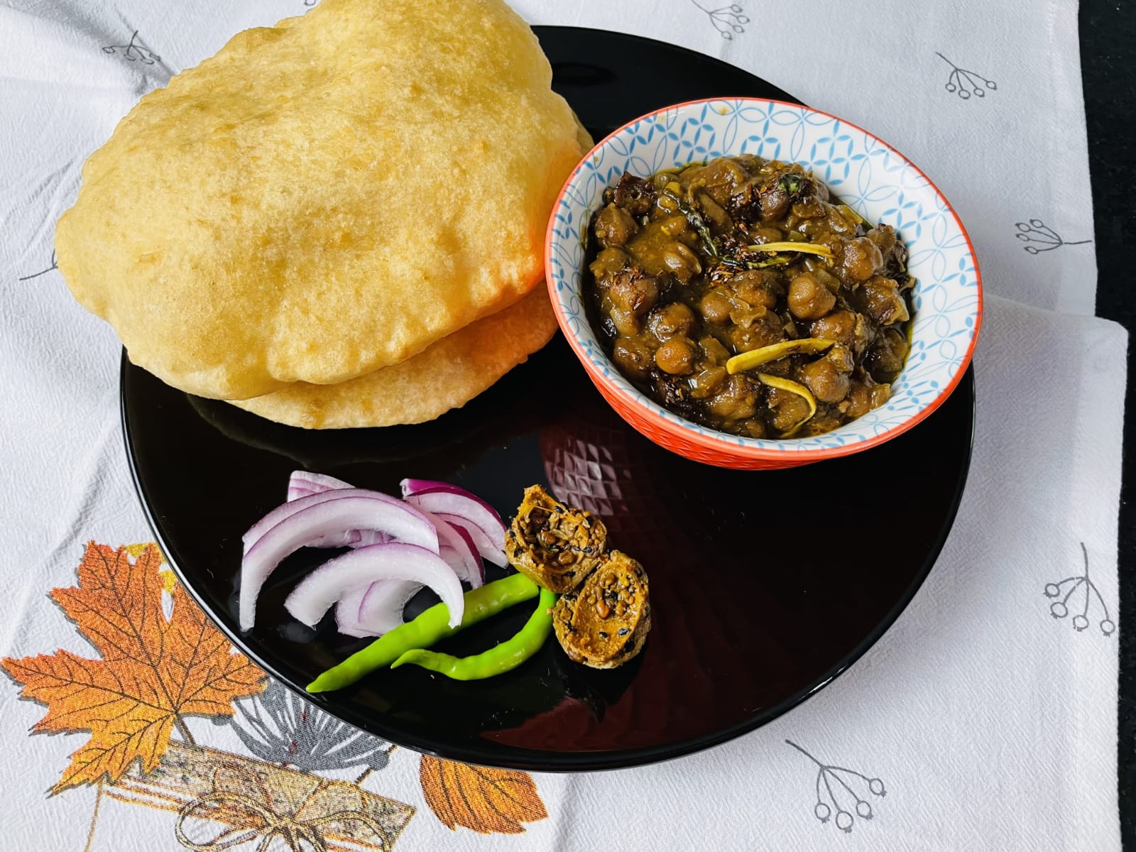 Punjabi Chole Bhature Recipe | Chana Bhatura - Spicyum