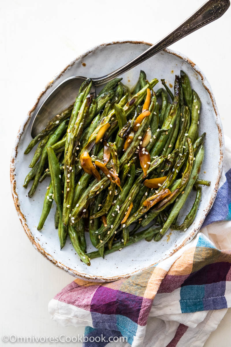 Oven Roasted Green Beans with Garlic Soy Glaze