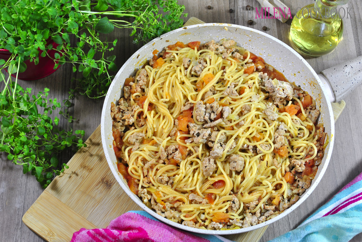 One-Pot Spaghetti with  Tomato-Meat Sauce | The Milena Cookbook