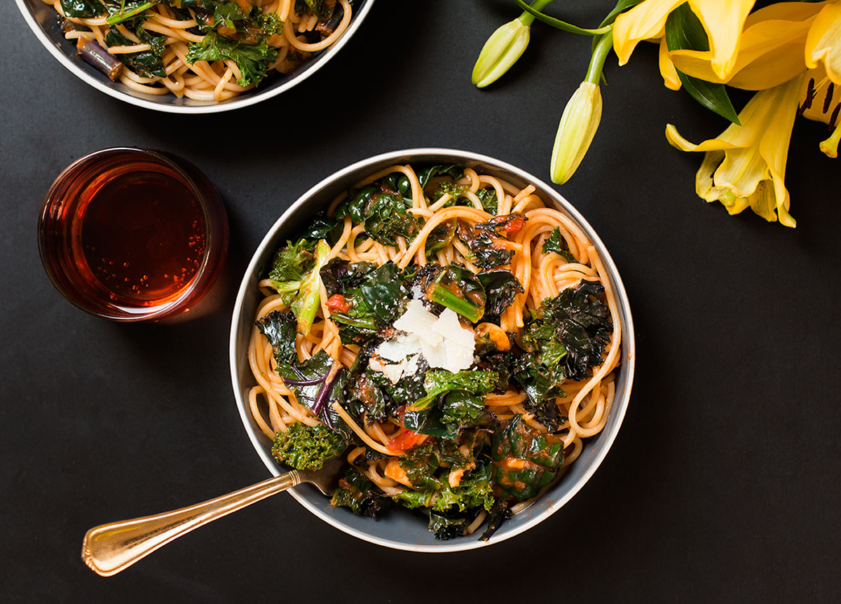 Kale Pasta Italian - Inspired Meals for Spring with Bertolli Pasta Sauce 
