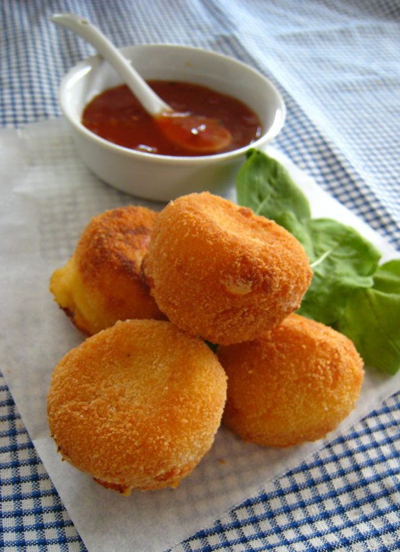 Cupcakes & Couscous: Cheese Croquettes