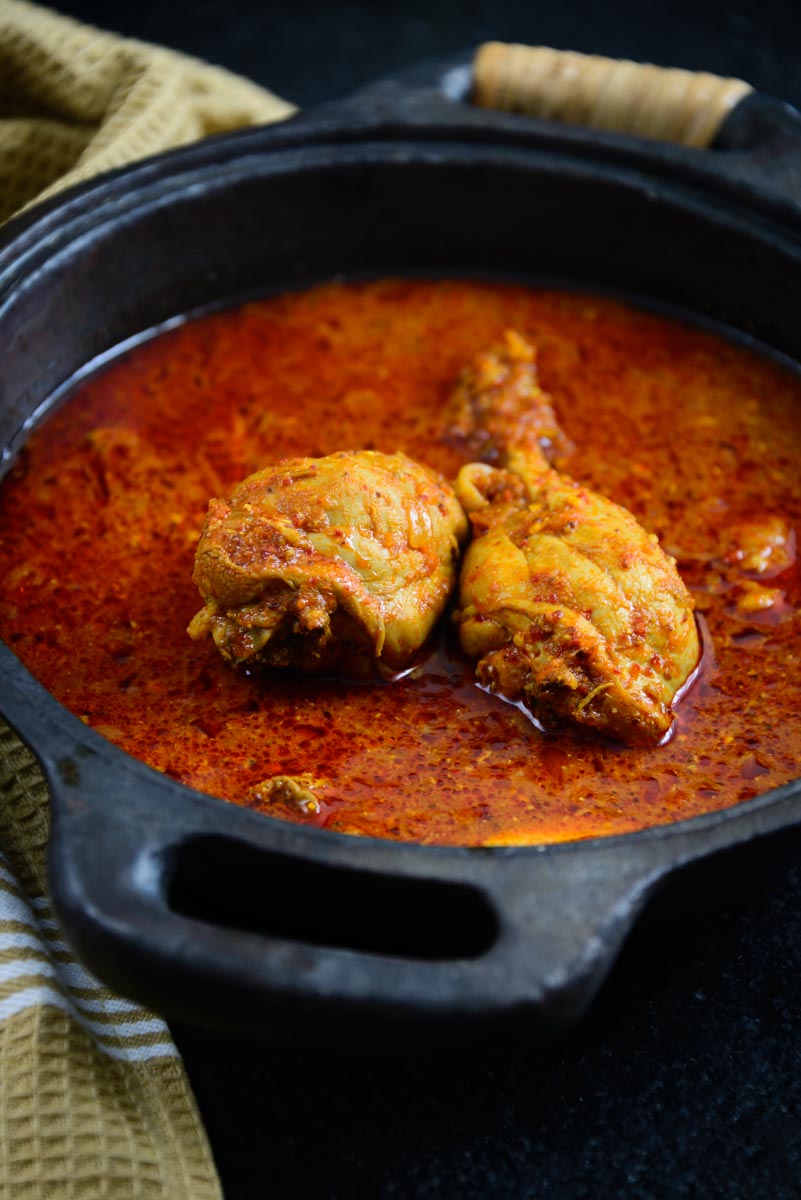 Chicken Vindaloo / Slightly Tangy and Spicy Goan Chicken Curry