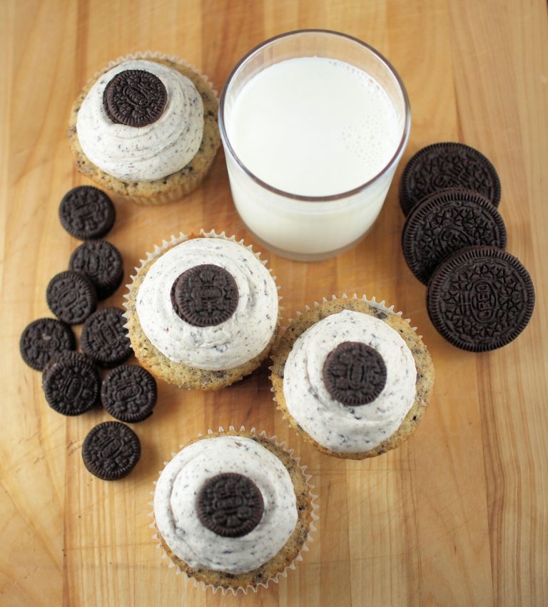 Cookies & Cream Cupcakes