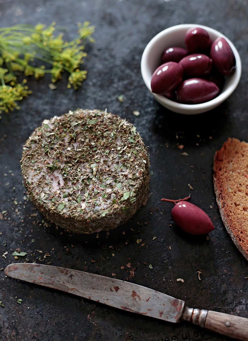 WALNUT AND HERB VEGAN CHEESE