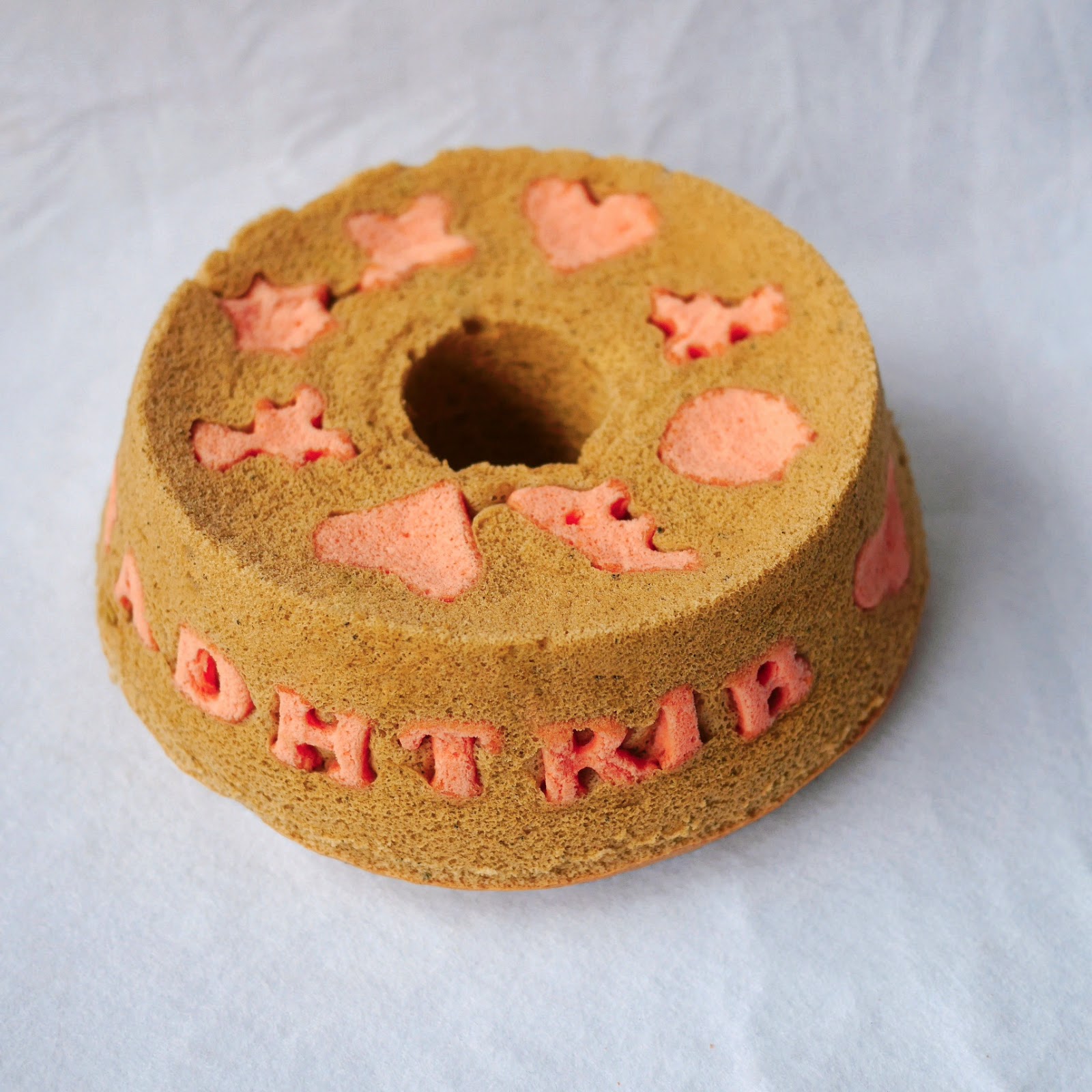 Green Tea Strawberry Chiffon Cake with Words & Shapes
