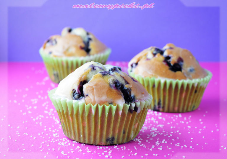 Muffins with blueberries 