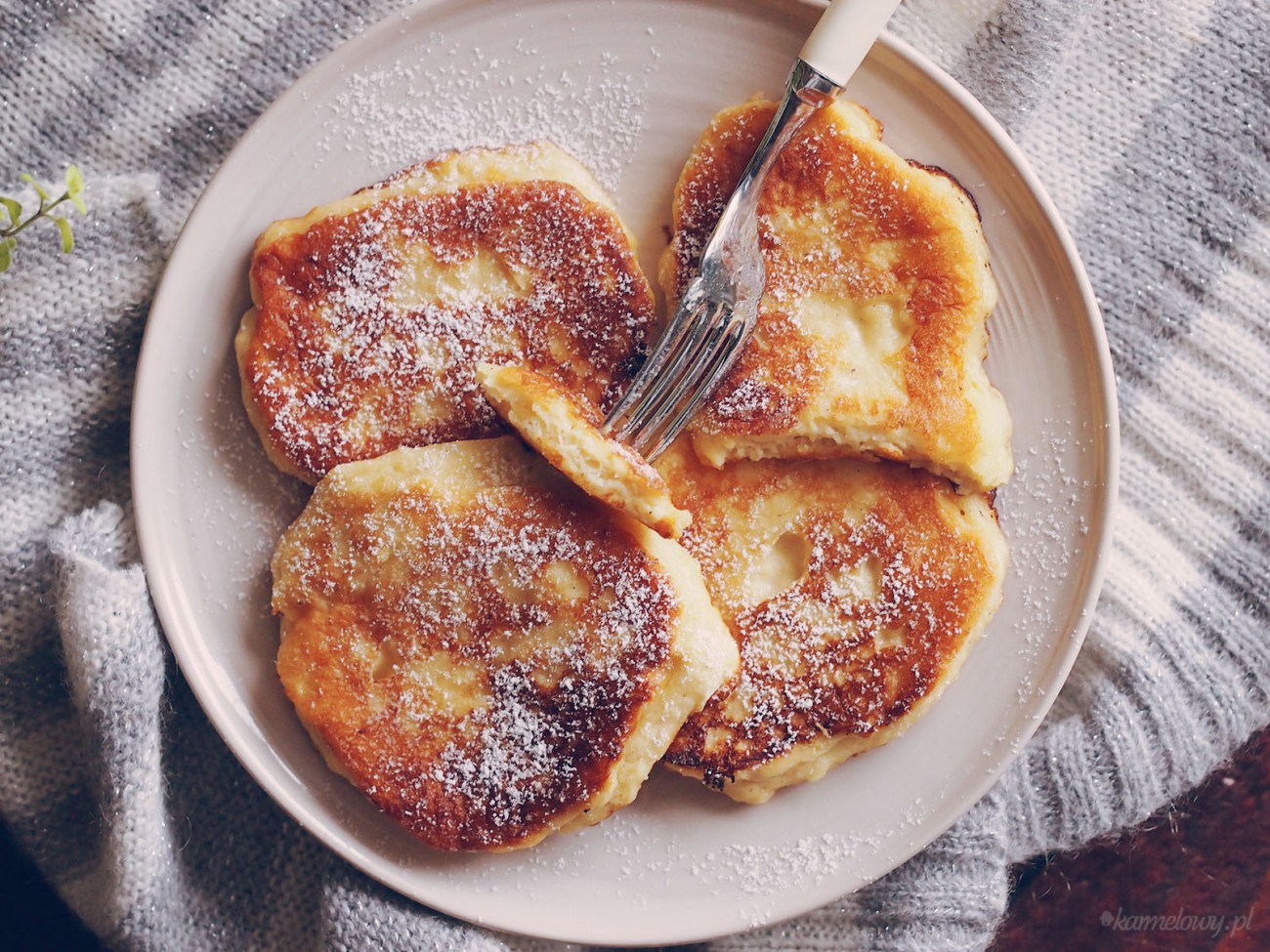 Fluffy apple pancake
