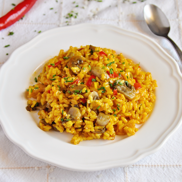 Spanish Saffron Rice with Spicy Mushrooms and Onions