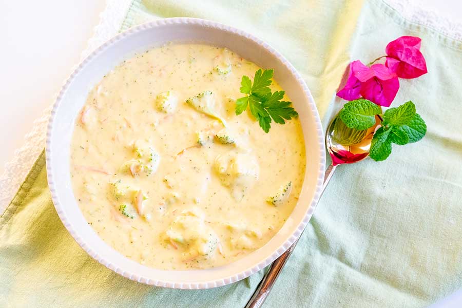 Vegan Cheesy Cream Of Broccoli Soup (Paleo, Gluten-Free, Whole30)