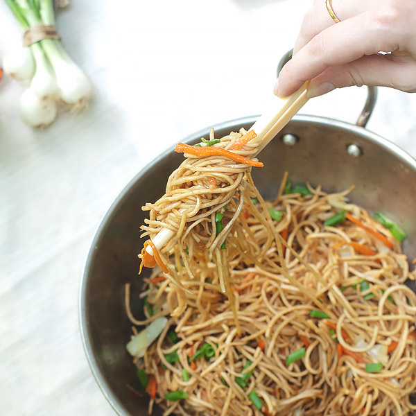 Easy Vegetable Chow Mein