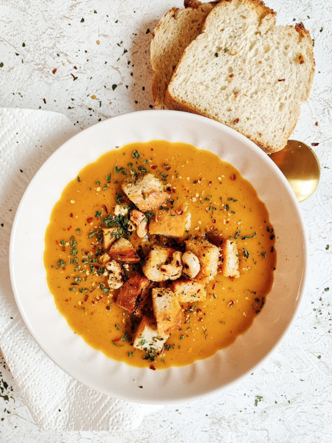 From A Pot - Creamy Pumpkin Soup With Croutons