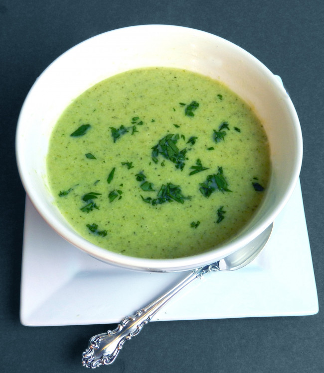 Pure and Simple Cream of Broccoli Soup