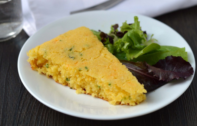 CHEESE AND CHIVE SKILLET CORNBREAD