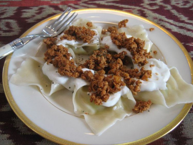 Afghan Dumpling With Spiced Lamb - Aushak