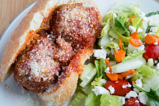 How to Make Delicious Chicken Meatballs