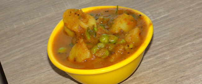 Peas Potato Sabzi (Rajasthani style)