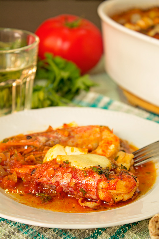 Shrimps with feta in tomato sauce -garides saganaki