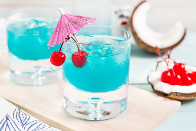 Blue Island Splash Cocktail