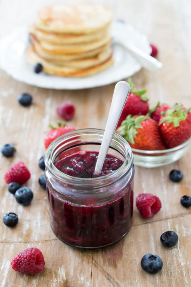 MIXED BERRY COMPOTE