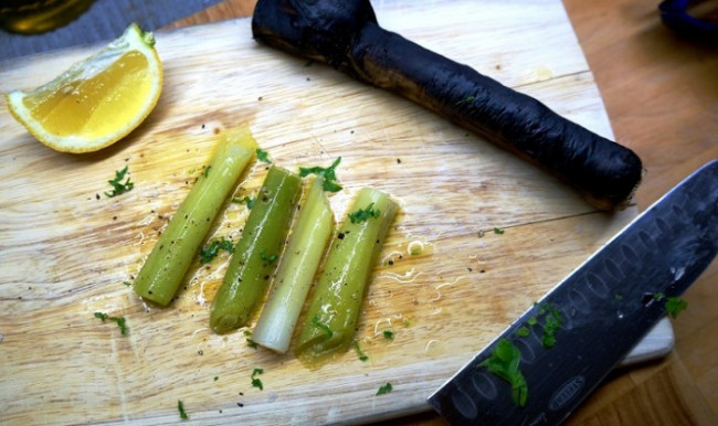 SINGING CHARRED LEEKS WITH LEMON AND OLIVE OIL