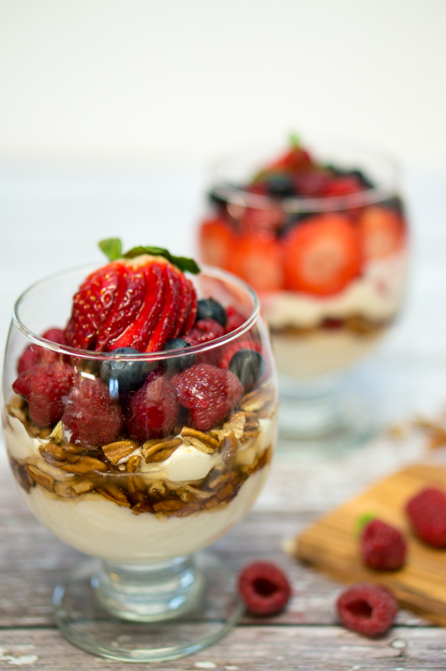 Yogurt with Berries and Pecans