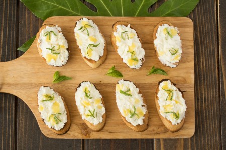 Ricotta Crostini With Mango PurÉe And Mint