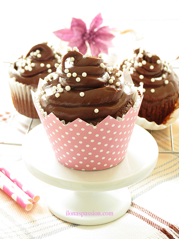 Chocolate Cupcakes with Nutella
