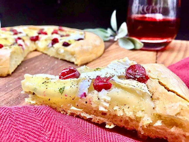 Baked Cranberry Brie Bites with Sage