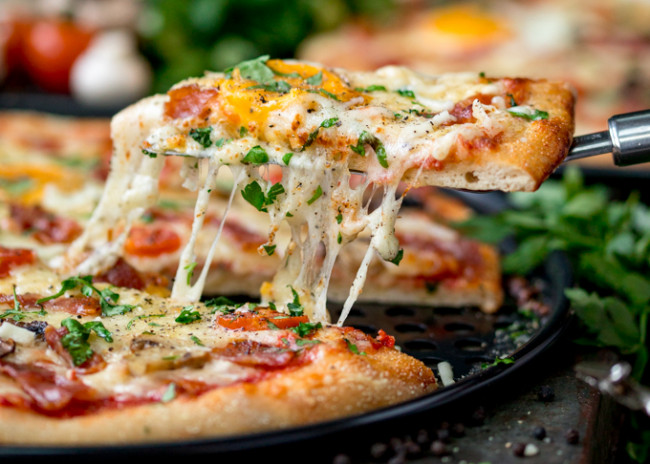 Breakfast Pizza With Eggs