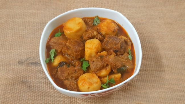 Arbi (taro Root / Colocasia) Chamagadda Mutton (lamb) Curry