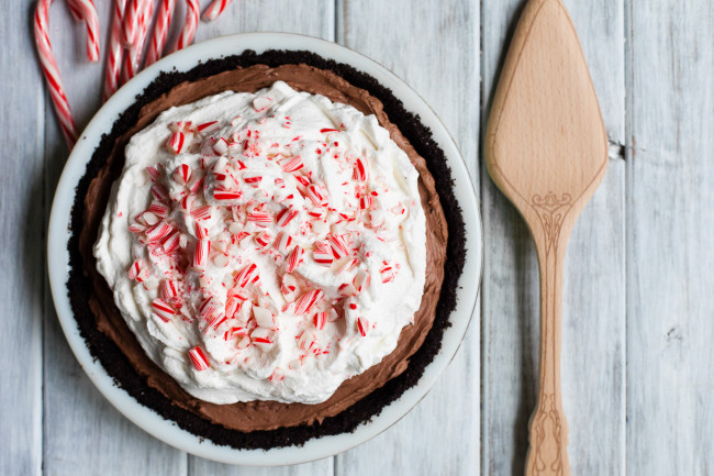 No-bake Double Chocolate Cheesecake Pie With Peppermint Whipped Cream