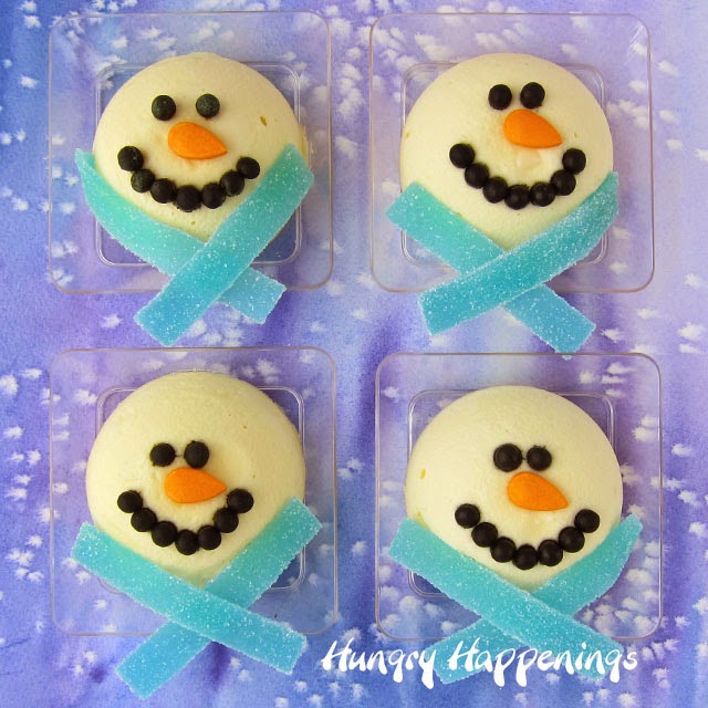 Mini Cheesecake Snowmen